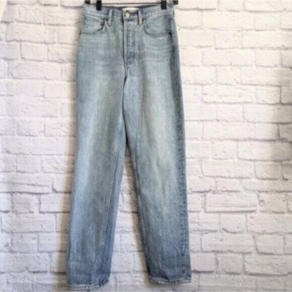 Aritzia High Rise Loose Boyfriend Jeans 25 Light Blue Wash Denim Forum Retro - Picture 3 of 9